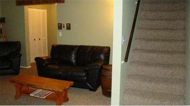 269 Chicopee St unit 15, Chicopee, MA 01013 - photo 3