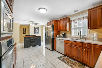 8 Bachant Way, Wareham, MA 02571 - photo 5