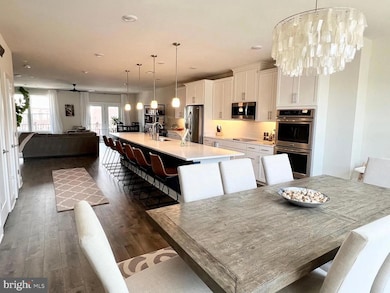 222 Van Buren St unit 21, Herndon, VA 20170 - photo 3