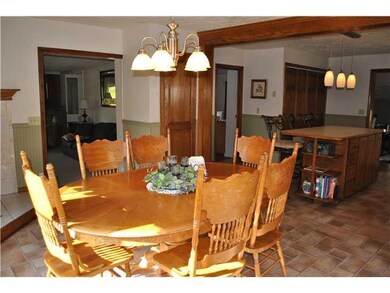 Dining Room. The dining area...