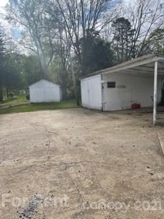 2117 Shelton Ave, Statesville, NC 28677 - photo 2