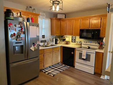 118 Country Walk, Warner Robins, GA 31088 - photo 7