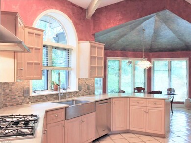 Eat in kitchen