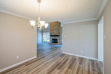 15731 Knoll Lake Dr, Houston, TX 77095 - photo 4