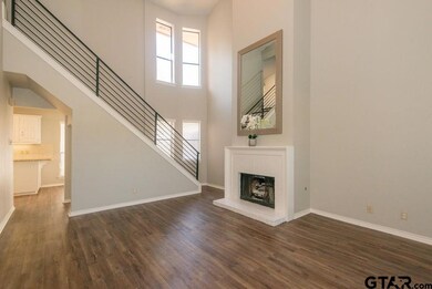 5823 Hollytree Dr, Tyler, TX 75703 - photo 4