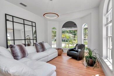 Formal sitting area in front