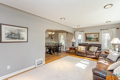 3555 Larchmont Pkwy, Toledo, OH 43613 - photo 4