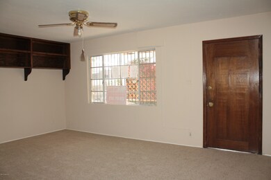 Entrance / Living Room