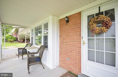 367 Royal Ave, Strasburg, VA 22657 - photo 5