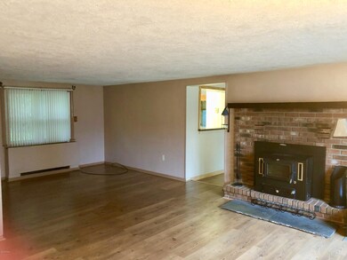 206 Lake Dr, Dingmans Ferry, PA 18328 - photo 4