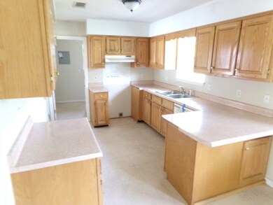 610 Rosa St, Picayune, MS 39466 - photo 4