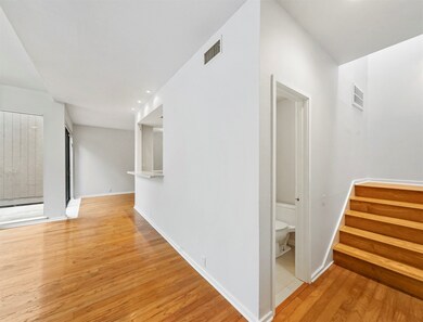 29 Litchfield Ln, Houston, TX 77024 - photo 5