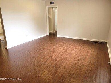 2034 Sprinkle Dr, Jacksonville, FL 32211 - photo 4