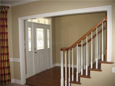 FOYER/ENTRY