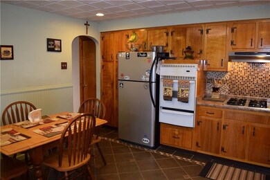 Another view of all the cabinets you'll be getting