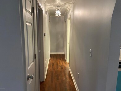 8313 Roseborough Rd, Louisville, KY 40228 - photo 5