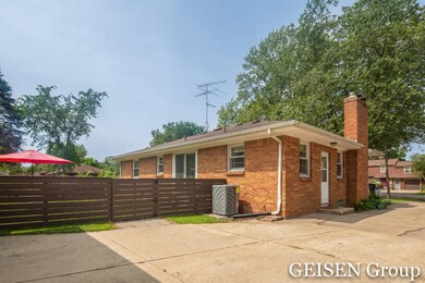 Geisen Group-Ball Avenue GR-5