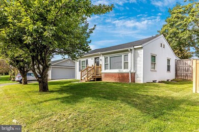 311 E Locust St, Union Bridge, MD 21791 - photo 3