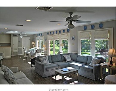 1820 Shadowwood Dr, College Station, TX 77840 - photo 7