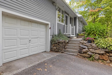 362 Old Henniker Rd, Contoocook, NH 03229 - photo 3