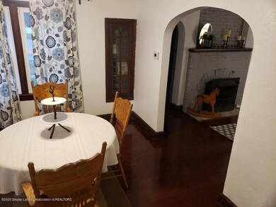 733 Durant dining room