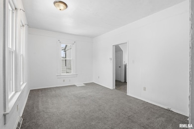 1306 17th St, Moline, IL 61265 - photo 4