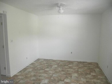 1302 Harford Square Dr, Edgewood, MD 21040 - photo 5