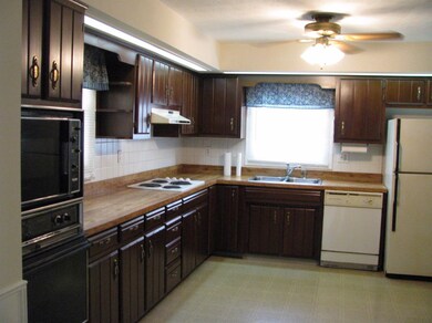 1665 Patterson Rd, Versailles, KY 40383 - photo 6