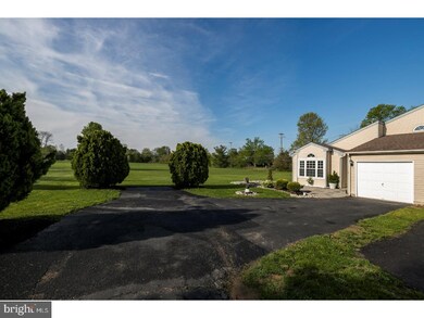 10 Fetter Ct, Perkasie, PA 18944 - photo 2