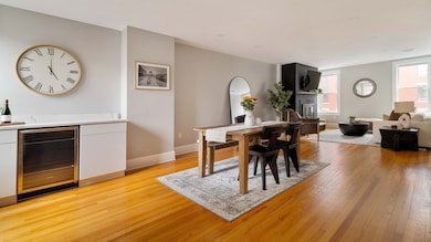 129 N Washington St unit 3, Boston, MA 02114 - photo 6