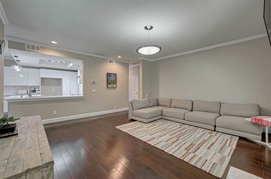 272 Litchfield Ln unit 110, Houston, TX 77024 - photo 4