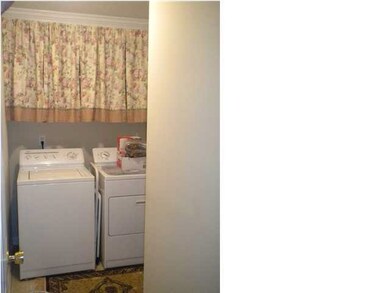 walk in laundry room