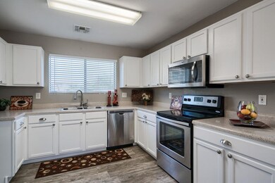 006_Kitchen