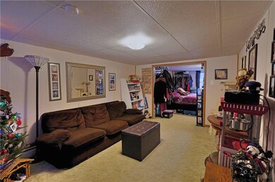 33 W Ruddle St, Coaldale, PA 18218 - photo 6