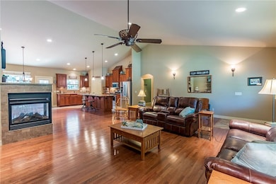 8 Chelmsworth Dr, Bella Vista, AR 72715 - photo 6