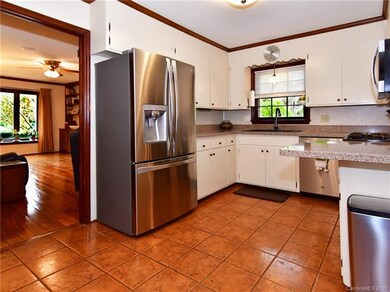 2502 Heritage Cir, Statesville, NC 28625 - photo 4