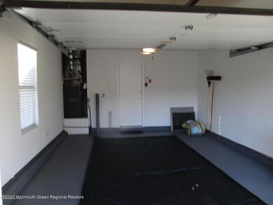 559 Petunia Ln N, Whiting, NJ 08759 - photo 5