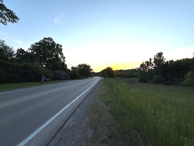 9610 Illinois 176, Vlg of Lakewd, IL 60014 - photo 4