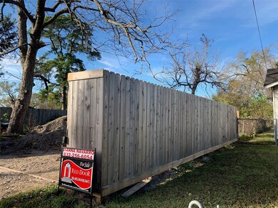 5305 Wipprecht St, Houston, TX 77026 - photo 6