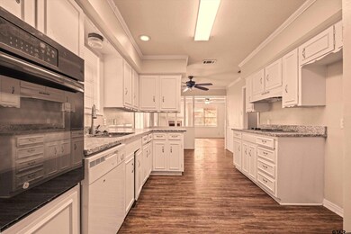 3334 Brookside Dr, Tyler, TX 75701 - photo 6