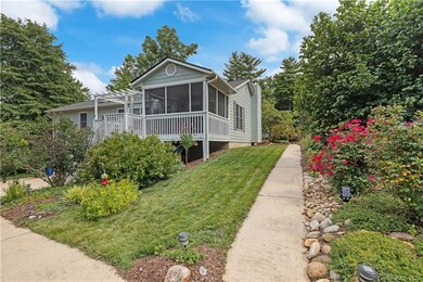 301 Kingbird Ln, Asheville, NC 28803 - photo 2