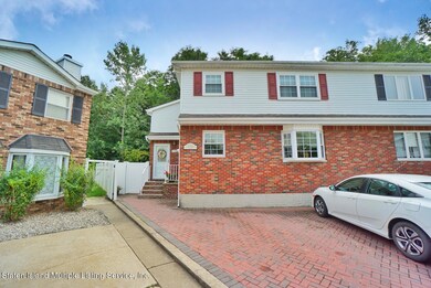 130 Blythe Place, Staten Island, NY 10306 - photo 2