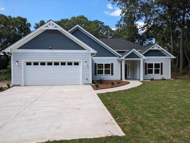 915 W Poplar St, Griffin, GA 30224 - photo 2