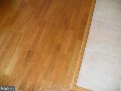 Radnor House unit 223, Bryn Mawr, PA 19010 - photo 3