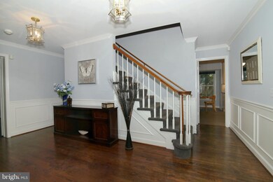 3911 Laro Ct, Fairfax, VA 22031 - photo 3