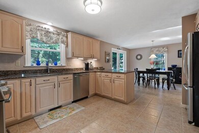 8 Bussing Way, Georgetown, MA 01833 - photo 3