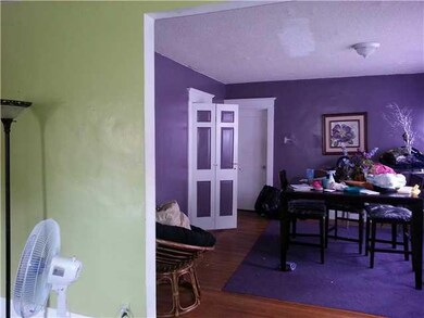 Dining Room upper unit