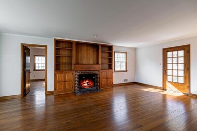/Living Room