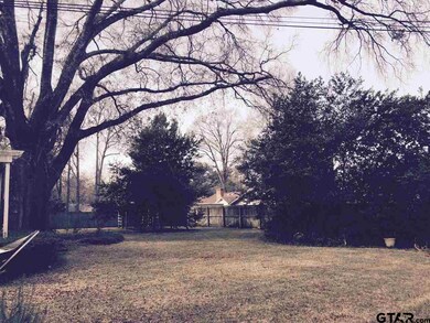 821 821 Barclay, Tyler, TX 75703 - photo 3