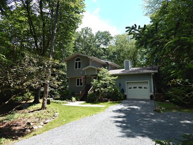 1120 Stonewall Dr, Pocono Pines, PA 18350 - photo 4